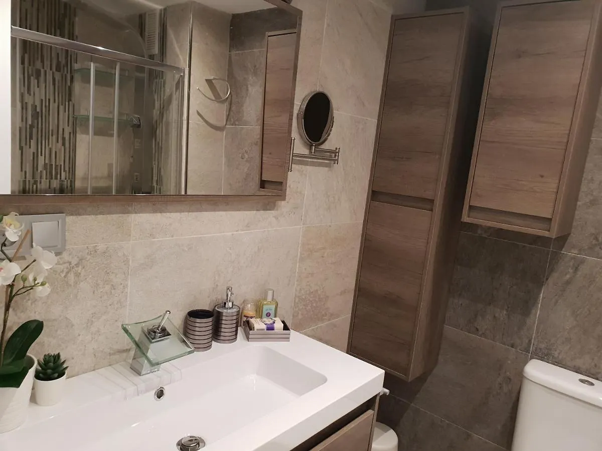 Apartamento Frente A La Playa. Vistas Al Mar. La Cala De Mijas Málaga